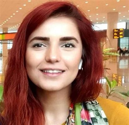 Mega Melodies: A Musical Journey with Momina Mustehsan - Unveiling Pakistan's Nightingale!